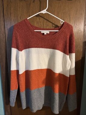 Cozy Colorblock Crewneck Sweater - Rust, White & Gray